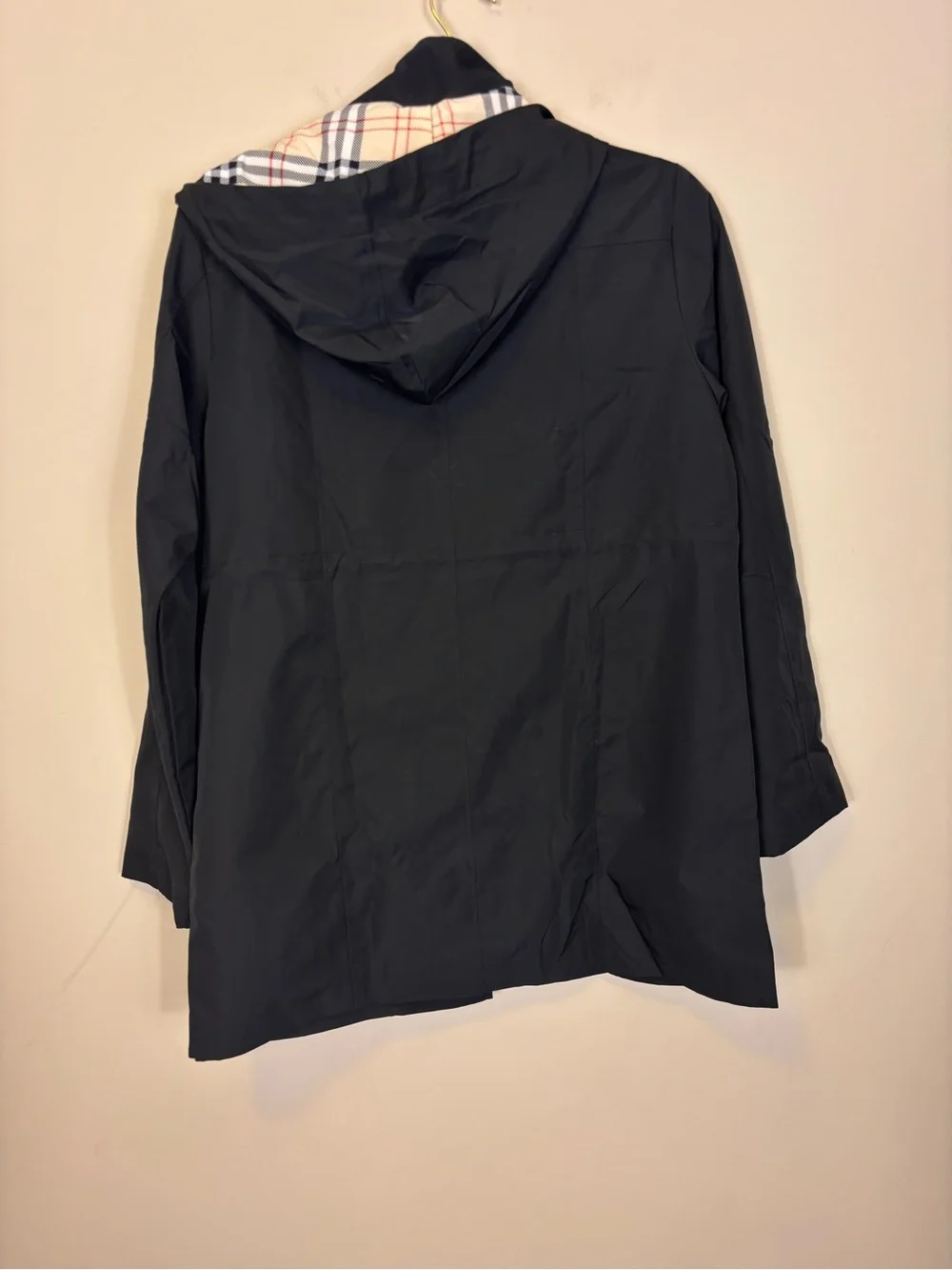 Black Hooded Cinch Waist Trench Rain Coat with Tan Plaid Lining Women’s Small